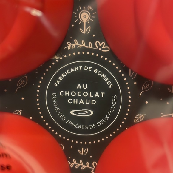 NEW Silicone Swirl Hot Chocolate Bomb Mold from Bennkai, Not Used - Picture 6 of 10